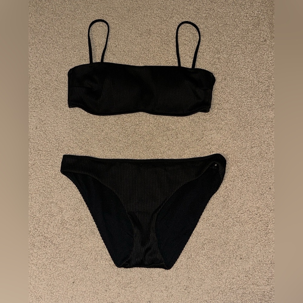 Hollister black bikini set in size large for both the top & bottom.